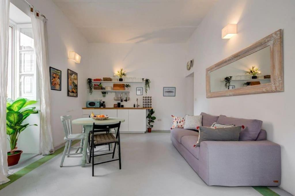 Traditional Maltese Town House In Floriana Экстерьер фото